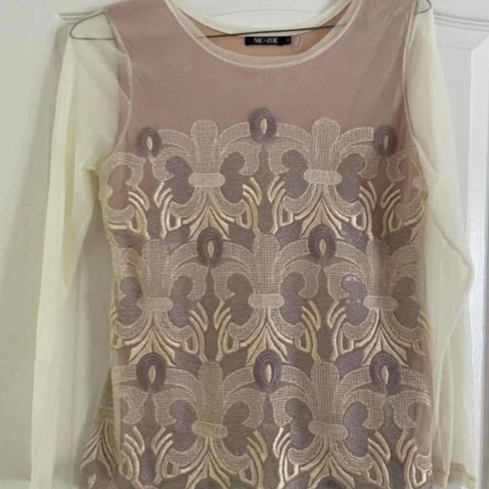 Long sleeve lace top